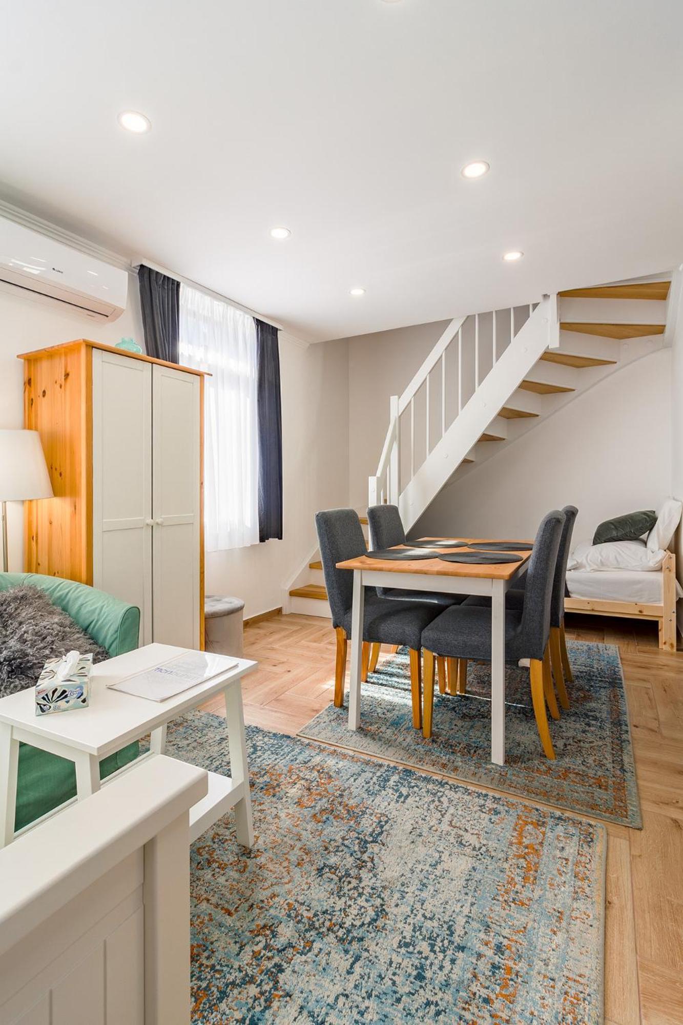 Monbuhim Twin Apartment Veszprém Exterior foto